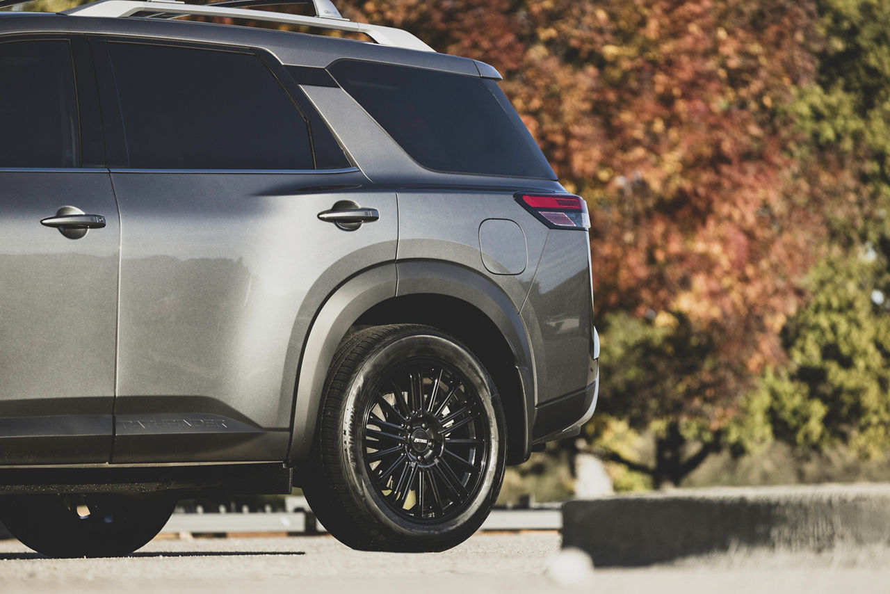 2023 Nissan Pathfinder - Petrol P1D - Black | Petrol Wheels